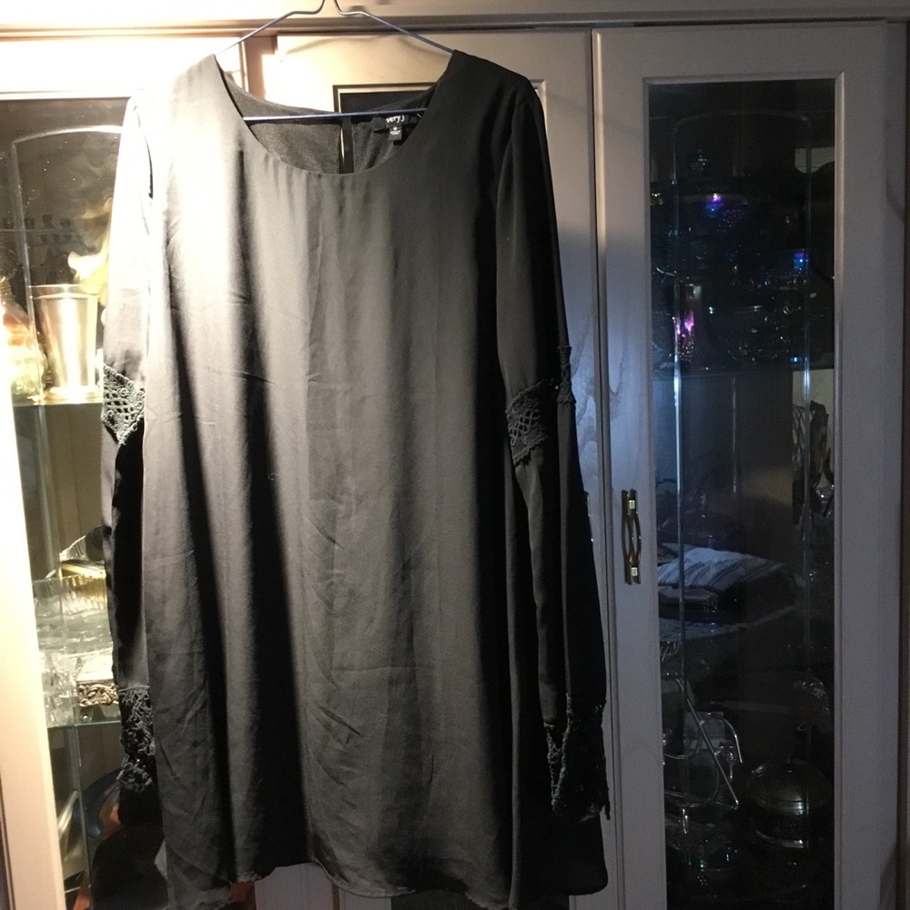 Very J Black Long Sleeve Blouse